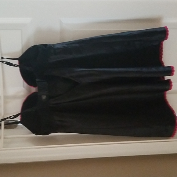 Ladies Lingerie - Picture 3 of 6